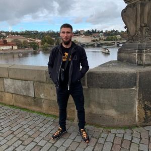 Meet your Posher, Artur